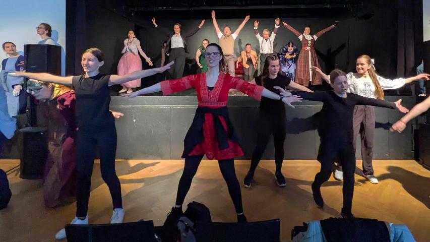 Musicalprobe des Stücks "Bibliothek der Macht": Ein Blick hinter die Kulissen. Musicalprobe des Stücks "Bibliothek der Macht": Ein Blick hinter die Kulissen.