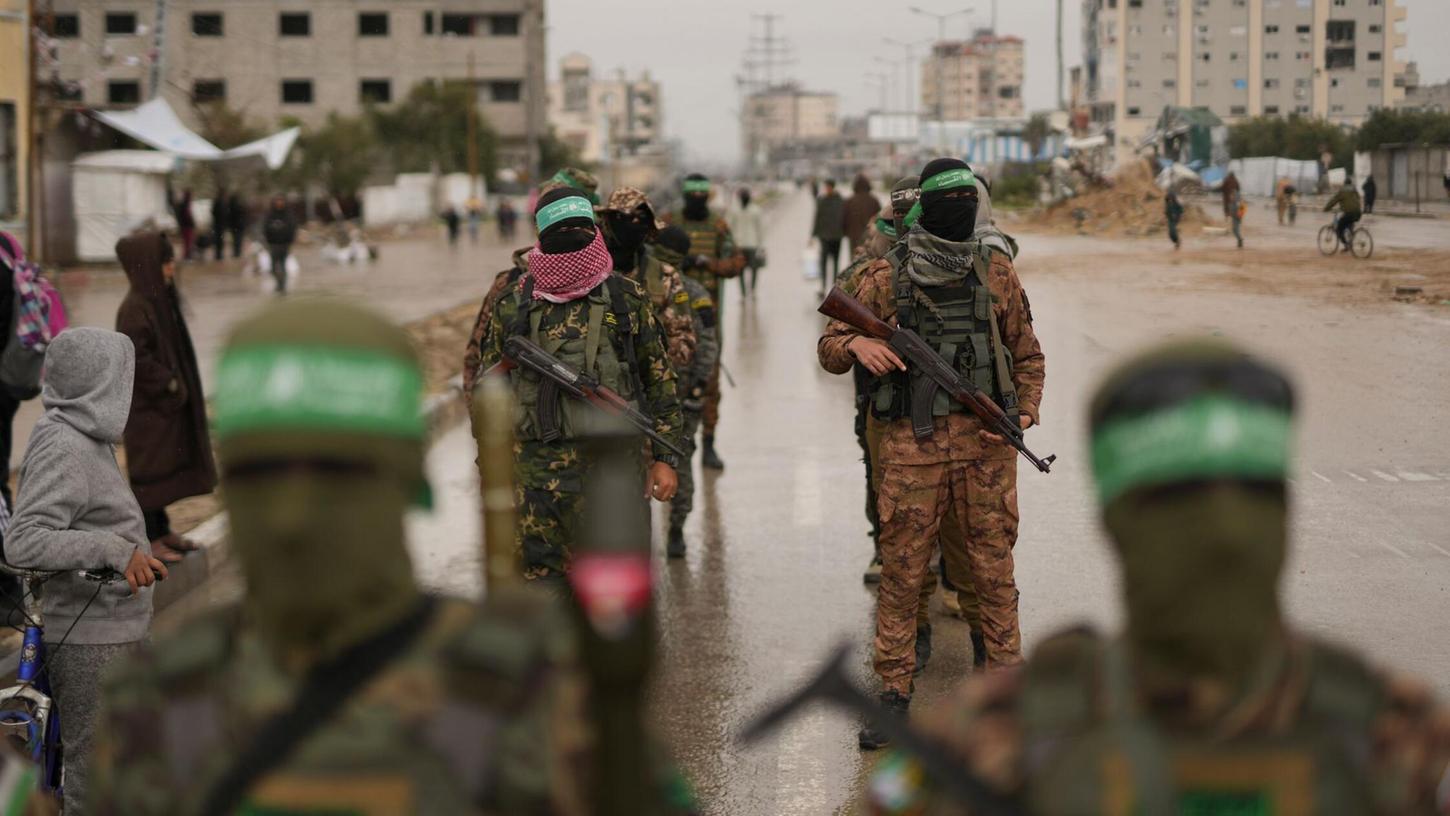 Die Hamas will eine weitere Geisel freilassen. (Archivbild) Die Hamas will eine weitere Geisel freilassen. (Archivbild)