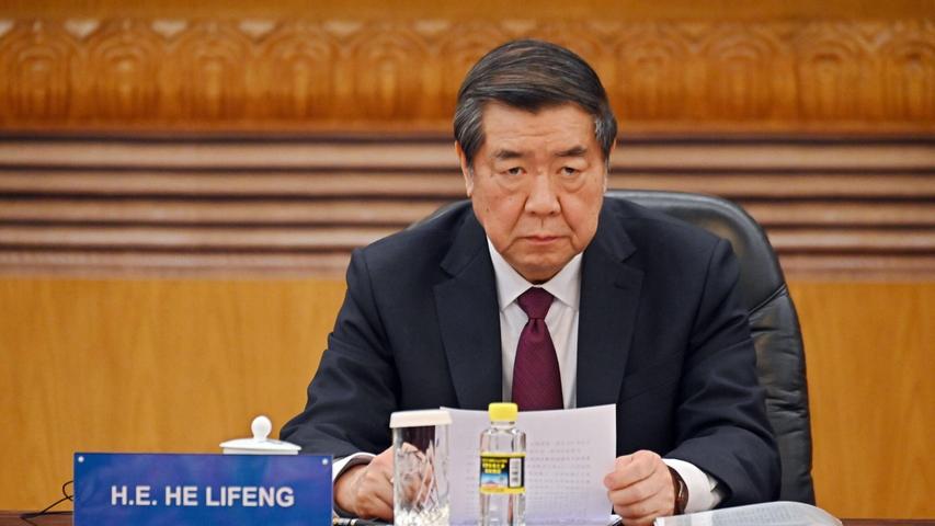 Chinas Vize-Ministerpräsident He sprach von Konsens nach den Zoll-Gesprächen mit der US-Seite. (Archivbild) Chinas Vize-Ministerpräsident He sprach von Konsens nach den Zoll-Gesprächen mit der US-Seite. (Archivbild)