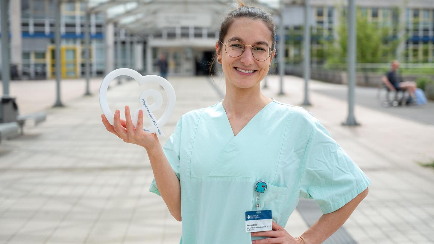 Für ihr Engagement für stillende Mütter wird diese Pflegerin aus Nürnberg ausgezeichnet. Für ihr Engagement für stillende Mütter wird diese Pflegerin aus Nürnberg ausgezeichnet.