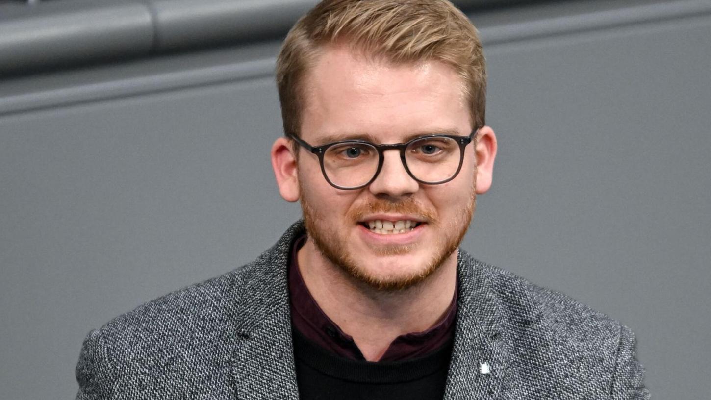 Klüssendorf stieg in kurzer Zeit zum Sprecher der SPD-Linken auf. (Archivbild) Klüssendorf stieg in kurzer Zeit zum Sprecher der SPD-Linken auf. (Archivbild)