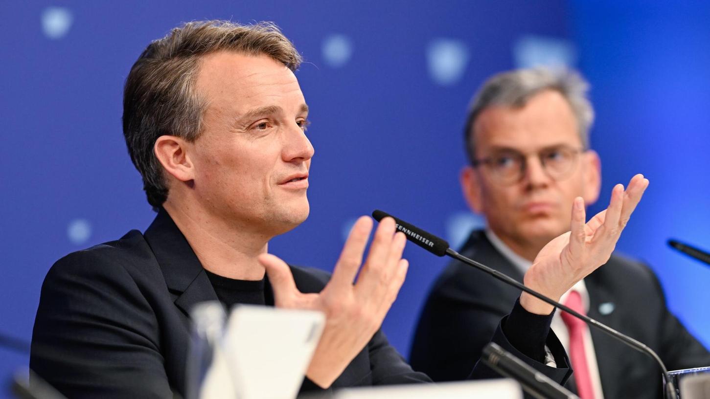 SAP-Chef Klein: Die angepeilte Quote von 40 Prozent in der Belegschaft werde aufgegeben, heißt es in einer internen E-Mail. (Archivbild) SAP-Chef Klein: Die angepeilte Quote von 40 Prozent in der Belegschaft werde aufgegeben, heißt es in einer internen E-Mail. (Archivbild)