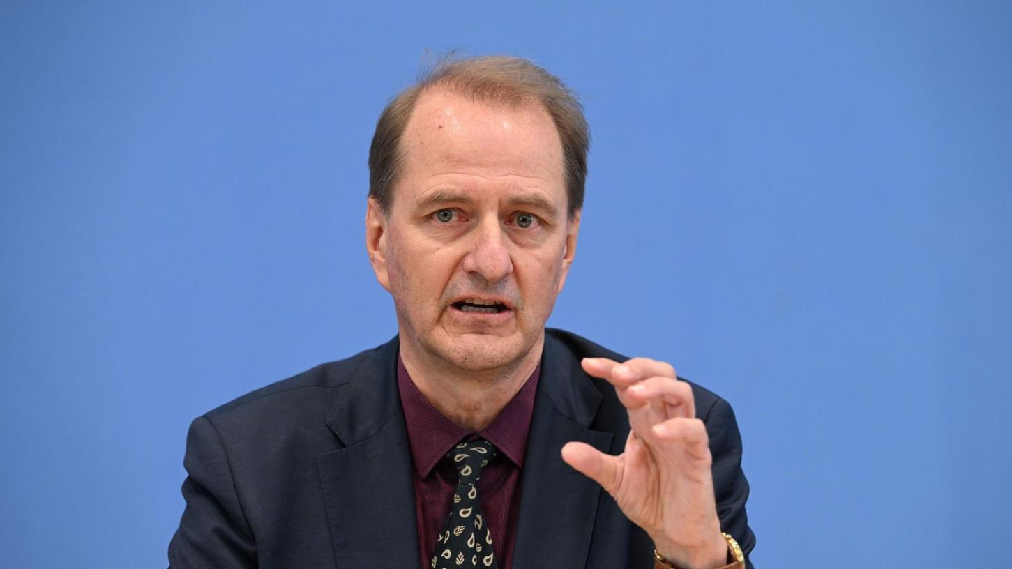 Es gebe weiter eine starke Legitimationsgrundlage für Klima- und Umweltpolitik, auf der man aufbauen könne, sagte Dirk Messner, Präsident des Umweltbundesamtes. (Archivbild) Es gebe weiter eine starke Legitimationsgrundlage für Klima- und Umweltpolitik, auf der man aufbauen könne, sagte Dirk Messner, Präsident des Umweltbundesamtes. (Archivbild)