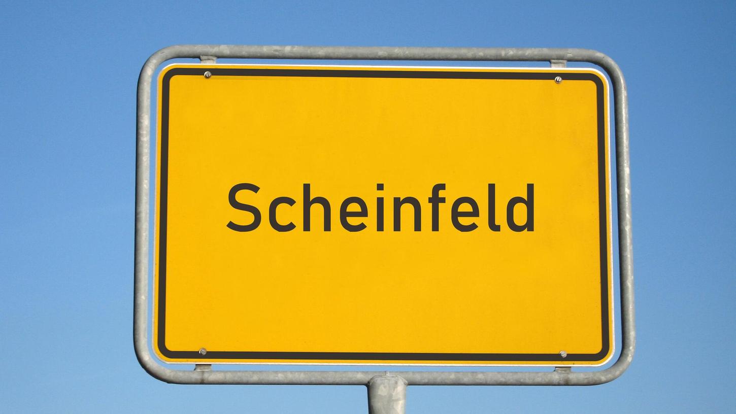 In Scheinfeld griff ein 29-Jähriger am Samstagabend, 10. Mai, einen 40-Jährigen an, der mit seinem zwei Monate alten Sohn einen Spaziergang machte. In Scheinfeld griff ein 29-Jähriger am Samstagabend, 10. Mai, einen 40-Jährigen an, der mit seinem zwei Monate alten Sohn einen Spaziergang machte.