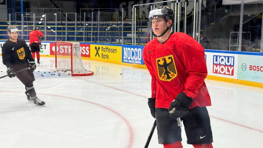 NHL-Star Tim Stützle ist bereits für das WM-Spiel gegen Norwegen. NHL-Star Tim Stützle ist bereits für das WM-Spiel gegen Norwegen.