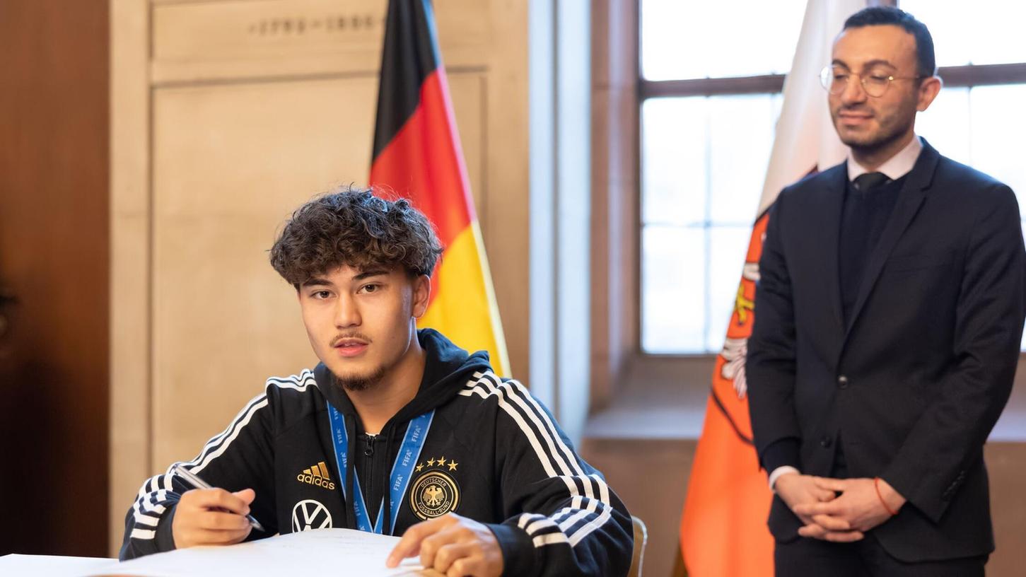 Justin von der Hitz hat einen neuen Club: Er spielt künftig für den 1. FC Nürnberg. Justin von der Hitz hat einen neuen Club: Er spielt künftig für den 1. FC Nürnberg.
