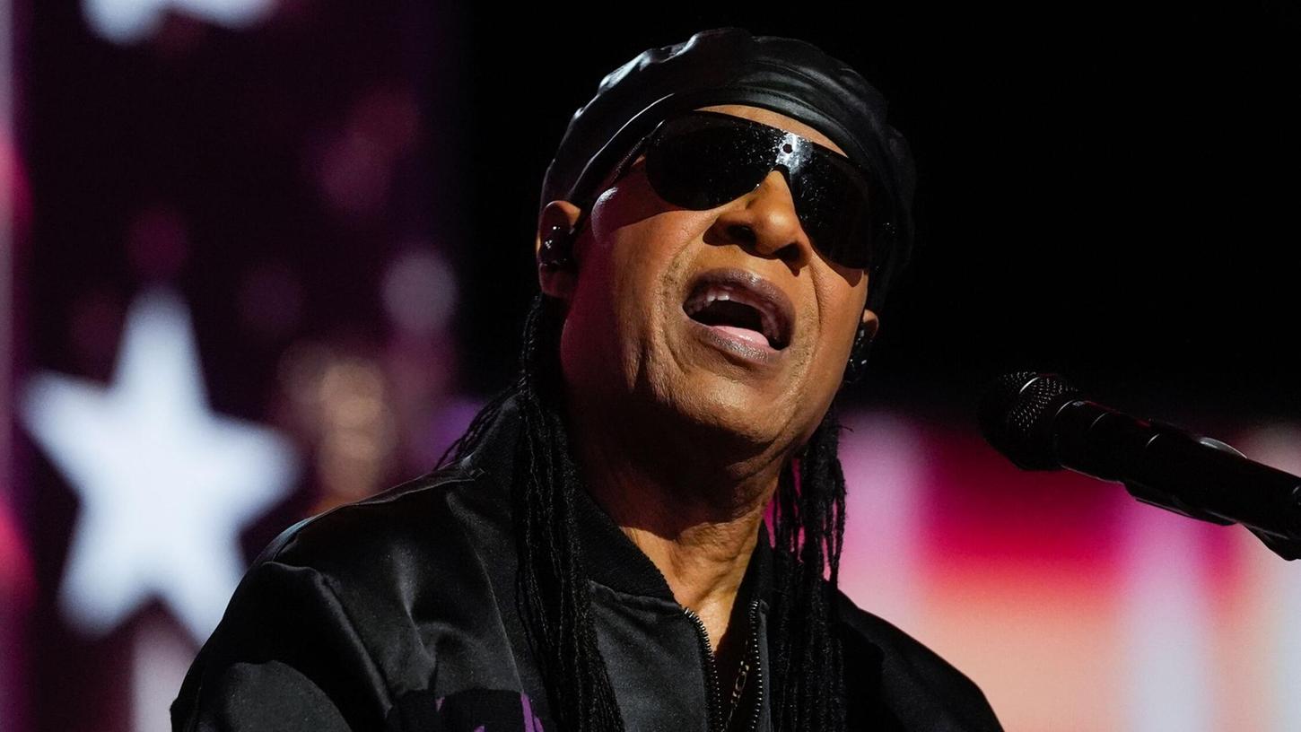 Noch immer auf der Bühne: Stevie Wonder Noch immer auf der Bühne: Stevie Wonder