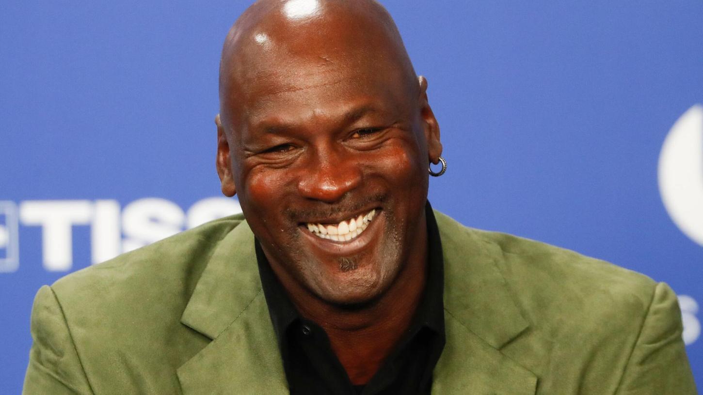 Wird erstmals in seinem Leben TV-Experte: NBA-Legende Michael Jordan. Wird erstmals in seinem Leben TV-Experte: NBA-Legende Michael Jordan.