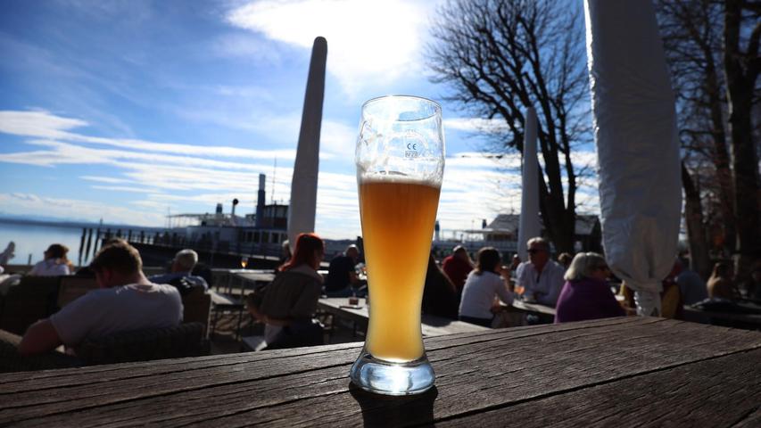 Die vbw nennt ihre regelmäßige Umfrage „Weißbier-Index“. Derzeit ist das Glas eher halbleer. Die vbw nennt ihre regelmäßige Umfrage „Weißbier-Index“. Derzeit ist das Glas eher halbleer.