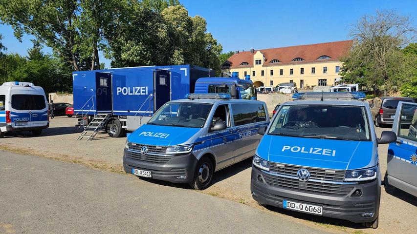 Im sächsischen Halsbrücke gab es Seminare für Anhänger der Vereinigung. Im sächsischen Halsbrücke gab es Seminare für Anhänger der Vereinigung.