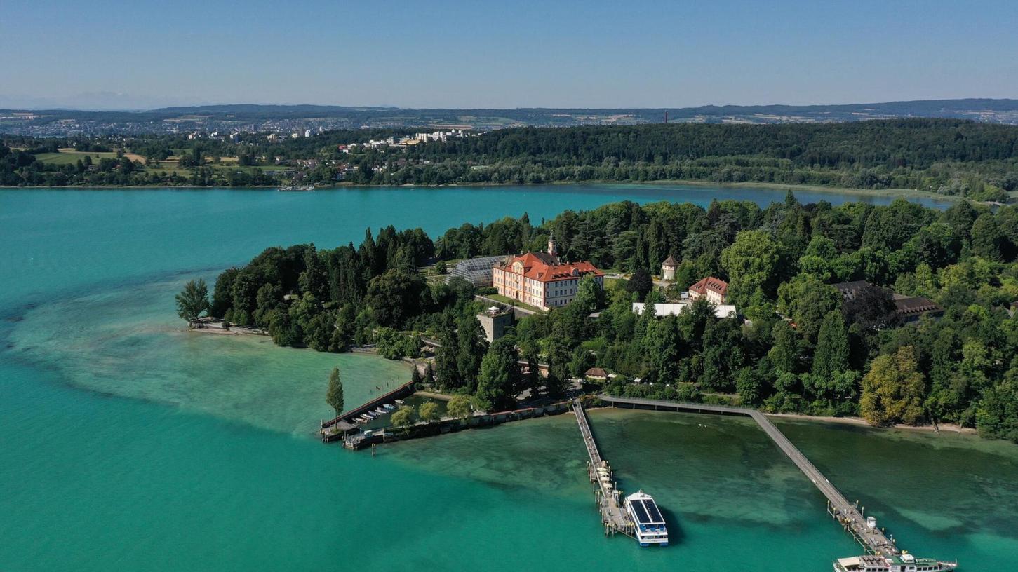 Die Insel Mainau zählt zu den bekanntesten Touristen-Hotspots am Bodensee. (Archivbild) Die Insel Mainau zählt zu den bekanntesten Touristen-Hotspots am Bodensee. (Archivbild)