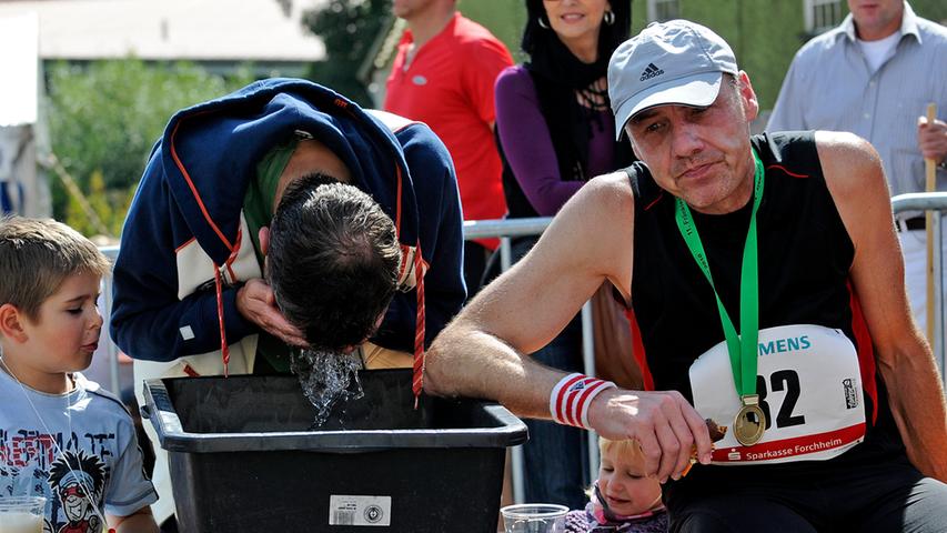 Läufer geben alles beim Fränkische-Schweiz-Marathon 2010
