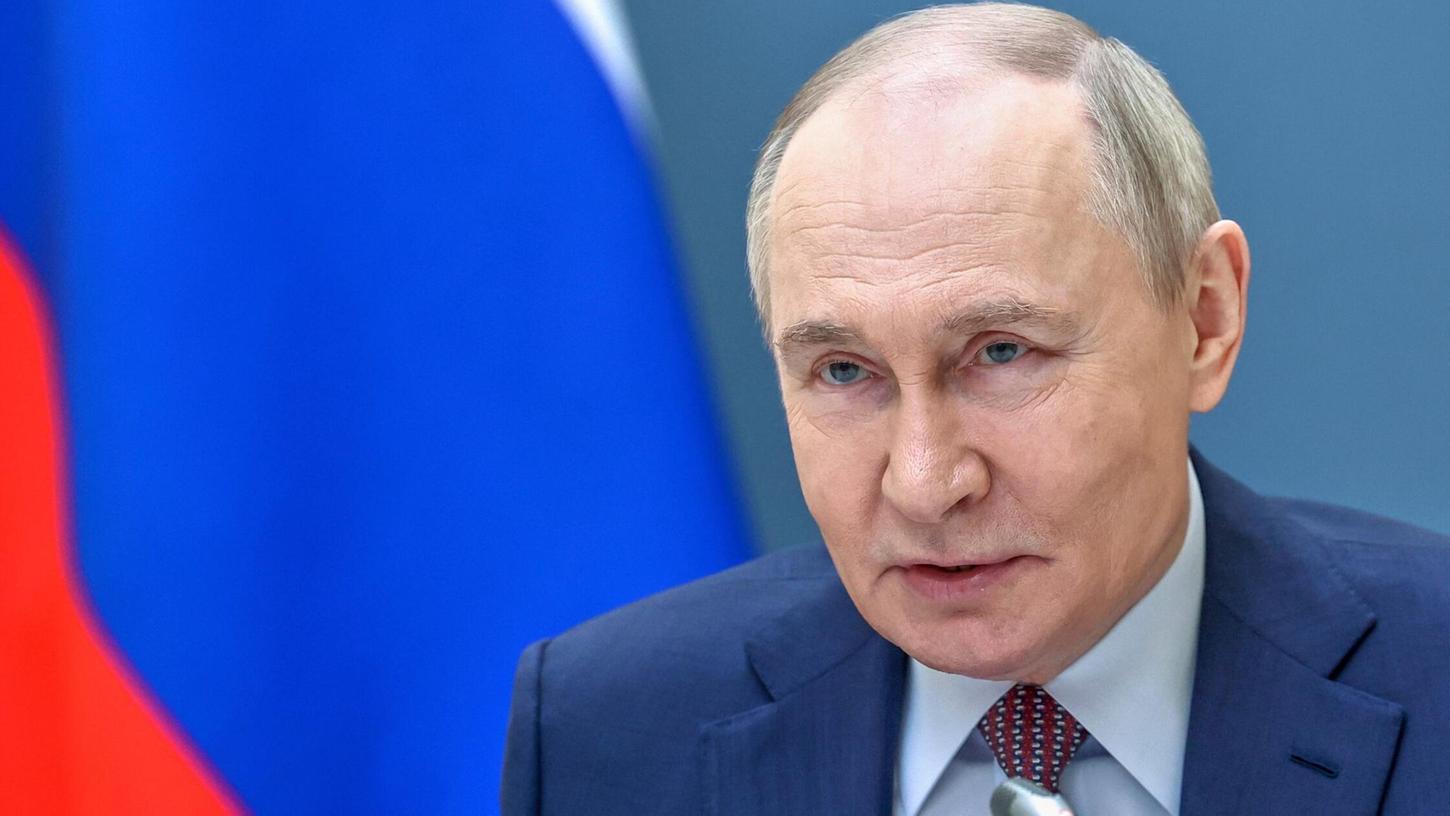 Präsident Putin hält sich weiter zu seiner Teilnahme an Friedensgesprächen bedeckt. (Archivbild) Präsident Putin hält sich weiter zu seiner Teilnahme an Friedensgesprächen bedeckt. (Archivbild)