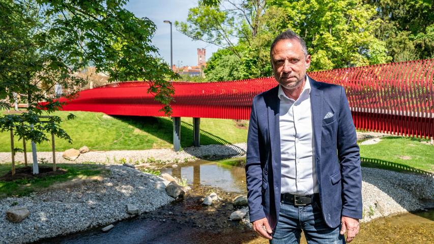 Umweltminister Thorsten Glauber (Freie Wähler) informierte sich über die letzten Vorbereitungen für die Landesgartenschau in Furth im Wald. Umweltminister Thorsten Glauber (Freie Wähler) informierte sich über die letzten Vorbereitungen für die Landesgartenschau in Furth im Wald.