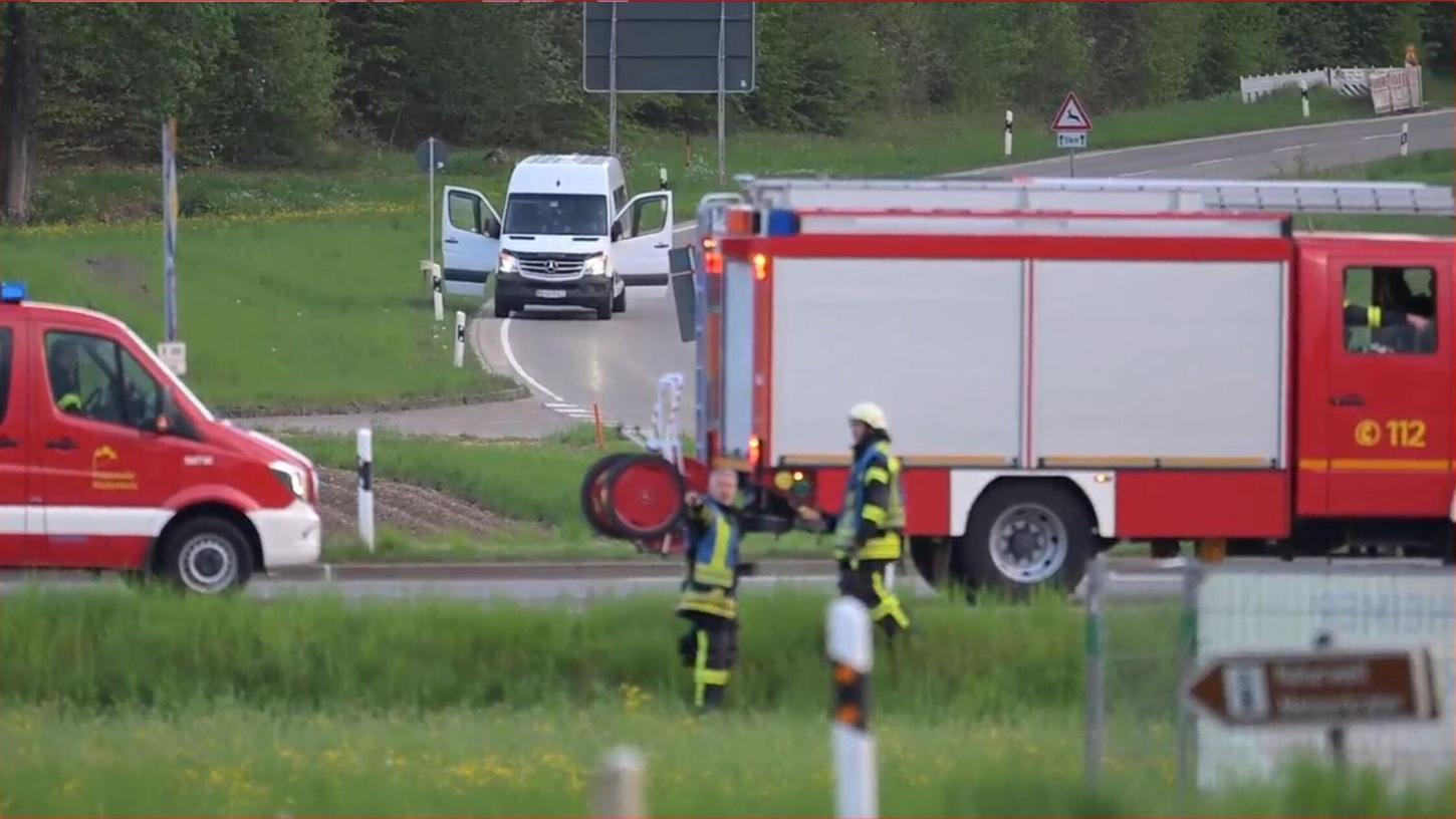 Der Großeinsatz im Kreis Heidenheim Anfang Mai steht nach Informationen aus Sicherheitskreisen im Zusammenhang mit aktuellen Ermittlungen der Bundesanwaltschaft. Der Großeinsatz im Kreis Heidenheim Anfang Mai steht nach Informationen aus Sicherheitskreisen im Zusammenhang mit aktuellen Ermittlungen der Bundesanwaltschaft.