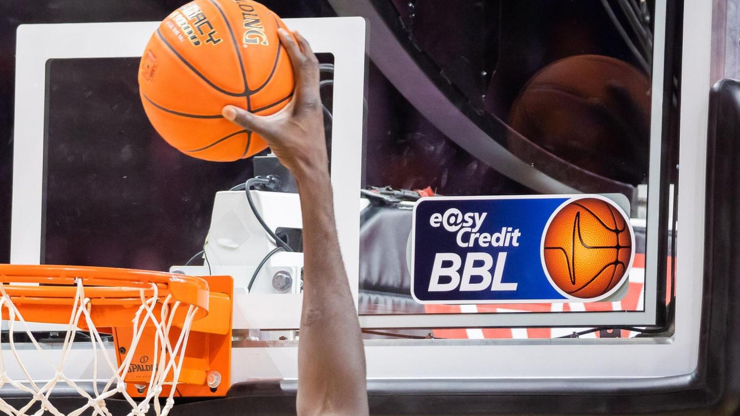 Der Mitteldeutsche BC hat das Playoff-Viertelfinale in der Basketball-Bundesliga erreicht. Der Mitteldeutsche BC hat das Playoff-Viertelfinale in der Basketball-Bundesliga erreicht.