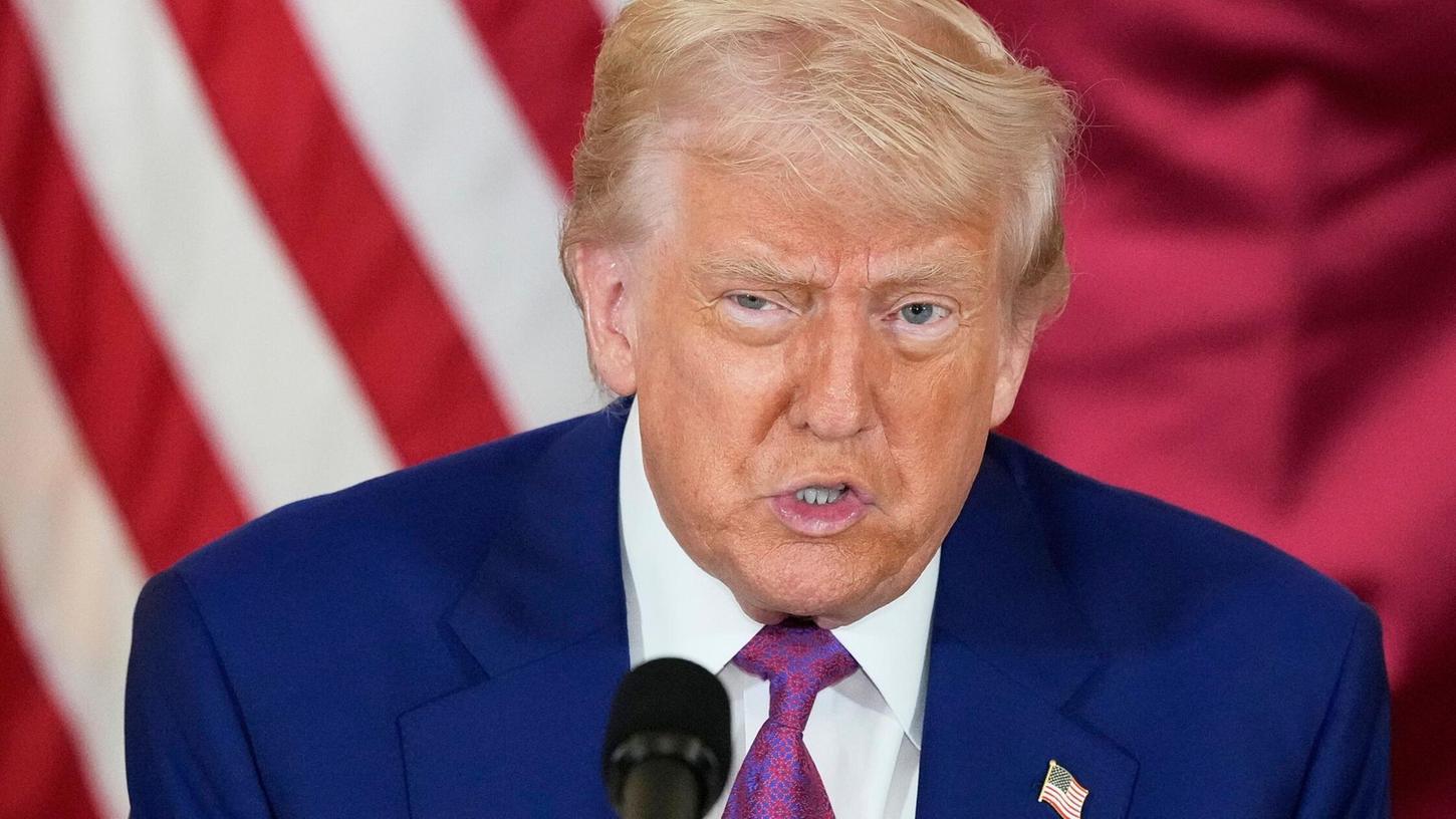 Apple könne Geräte auch in Indien bauen - aber nur für den dortigen Markt, sagt Trump. (Archivbild) Apple könne Geräte auch in Indien bauen - aber nur für den dortigen Markt, sagt Trump. (Archivbild)