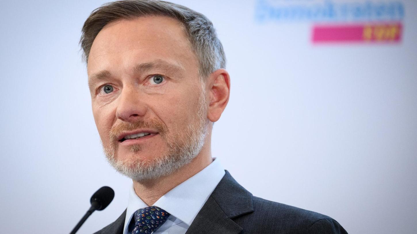 Christian Lindner gibt beim Parteitag FDP-Führung ab. Christian Lindner gibt beim Parteitag FDP-Führung ab.
