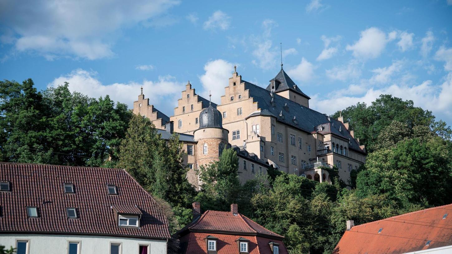 Fast 500 Jahre alt: Das Schloss Mainberg bei Schweinfurt. Die Gemeinde sucht einen Käufer. Fast 500 Jahre alt: Das Schloss Mainberg bei Schweinfurt. Die Gemeinde sucht einen Käufer.