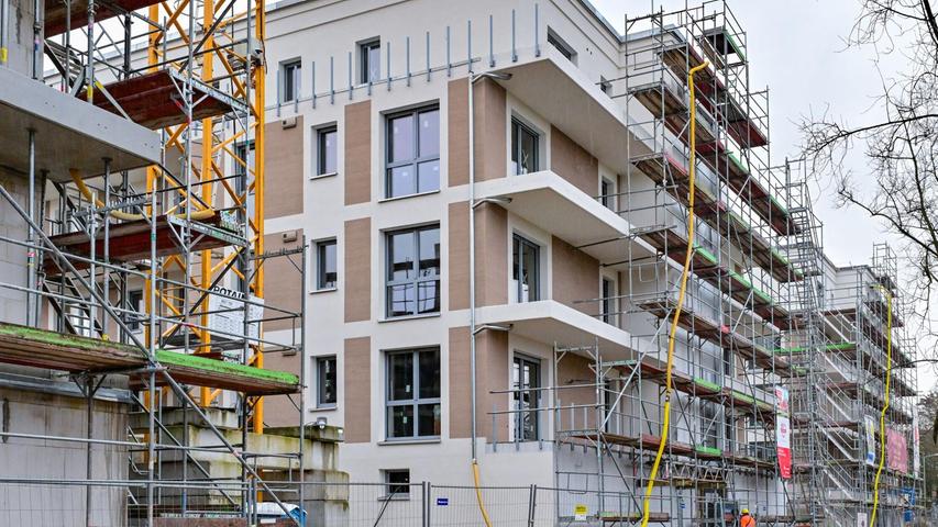 Hohe Kosten und Zinsen belasten Neubauprojekte. Hohe Kosten und Zinsen belasten Neubauprojekte.