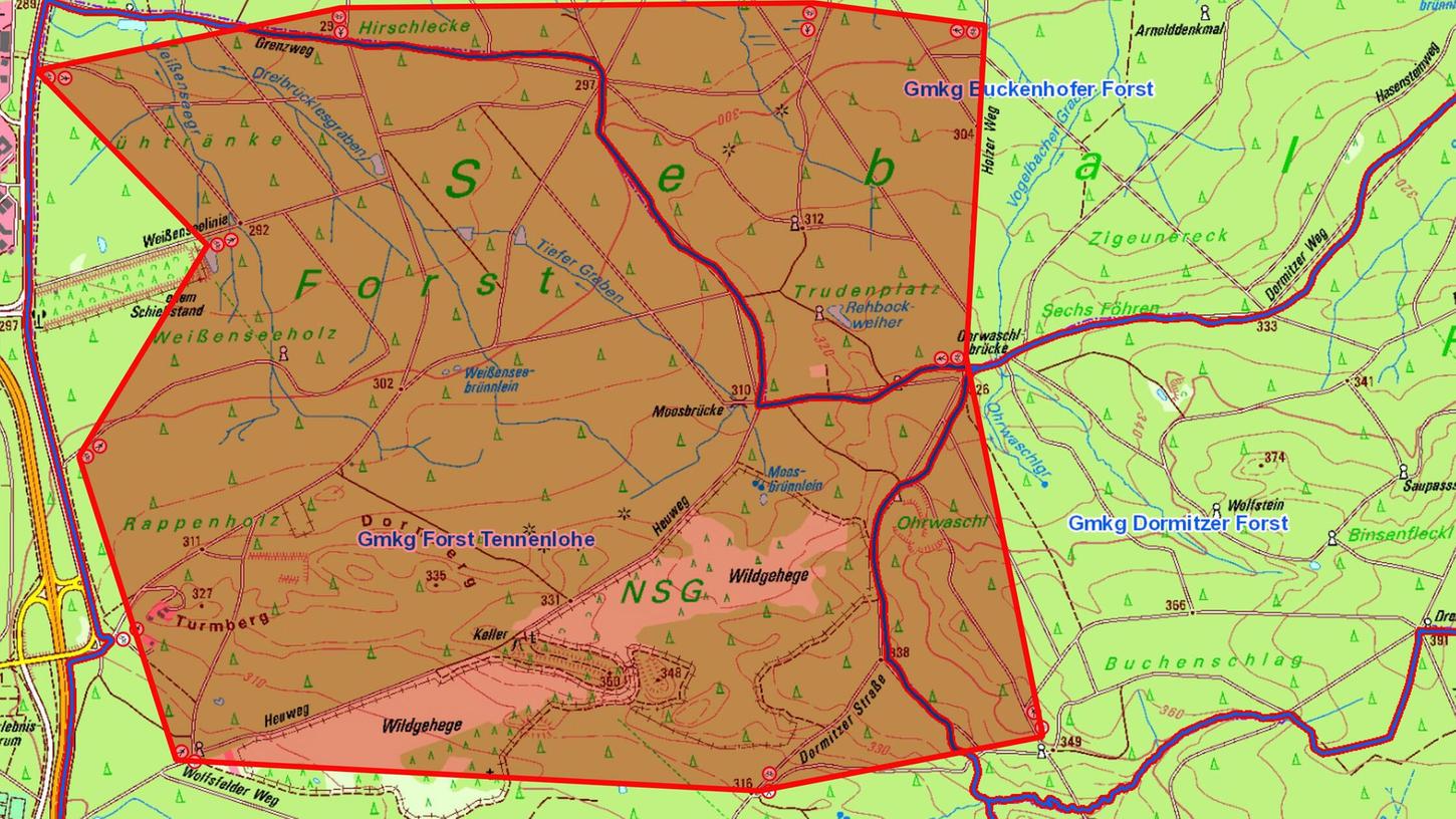 Sperrgebiet im Tennenloher Forst: Durch den Waldbrand muss das Gebiet großräumig abgesperrt werden. Sperrgebiet im Tennenloher Forst: Durch den Waldbrand muss das Gebiet großräumig abgesperrt werden.