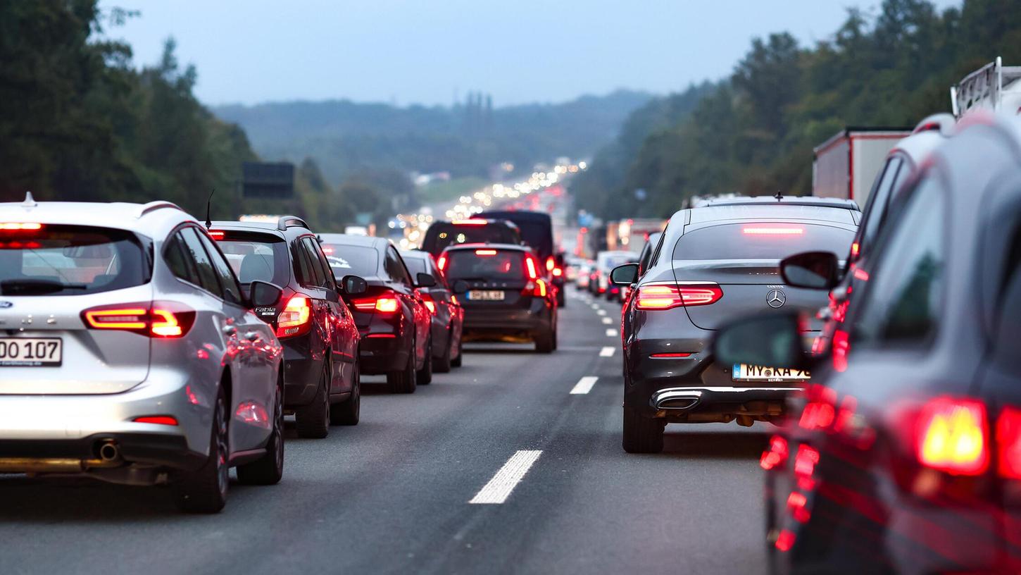 Der Auffahrunfall sorgte für Verkehrsbeeinträchtigungen. (Symbolbild) Der Auffahrunfall sorgte für Verkehrsbeeinträchtigungen. (Symbolbild)