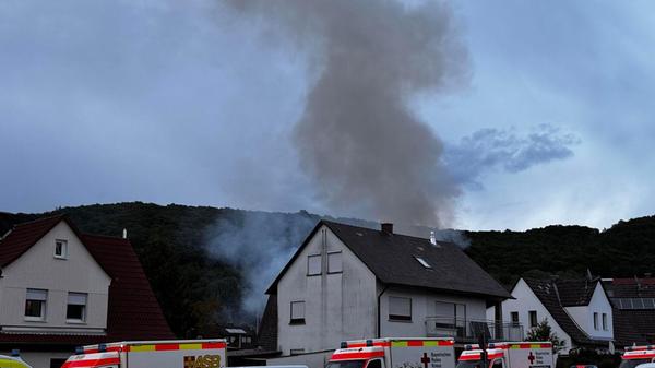 Zu einem Großeinsatz sind die Einsatzkräfte der Feuerwehr, des Rettungsdienstes und des THW am Freitagabend (16.05.2025) in den Landkreis Nürnberger Land alarmiert worden.