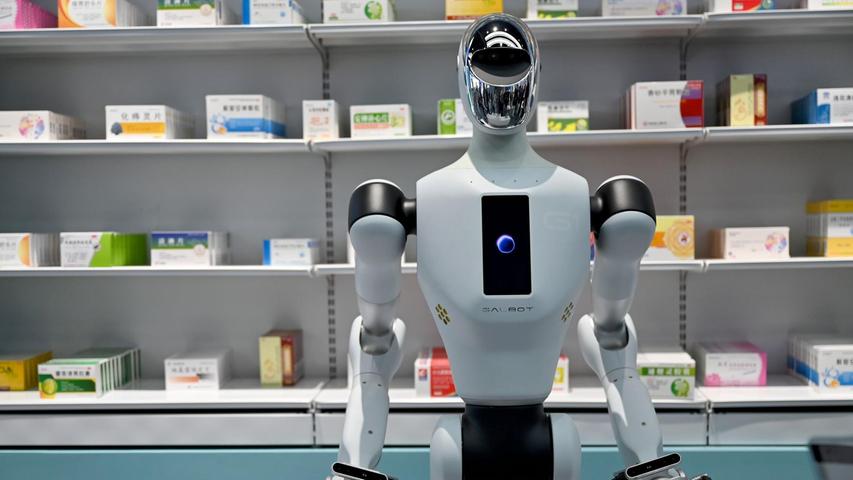 Roboter könnten zukünftig auch Medikamente ausgeben. Roboter könnten zukünftig auch Medikamente ausgeben.