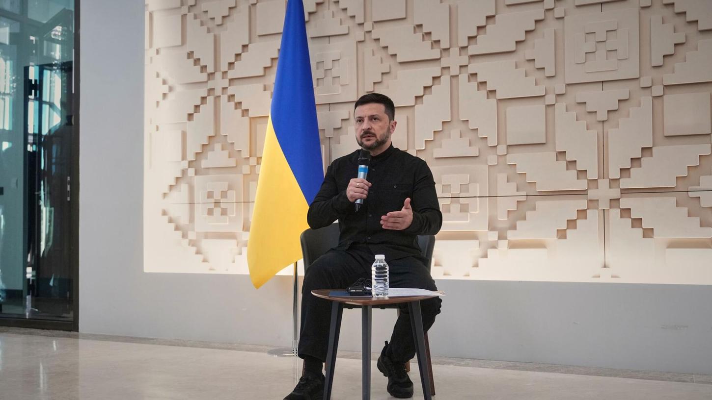 Selenskyj hat vergeblich auf Putin gewartet. Selenskyj hat vergeblich auf Putin gewartet.