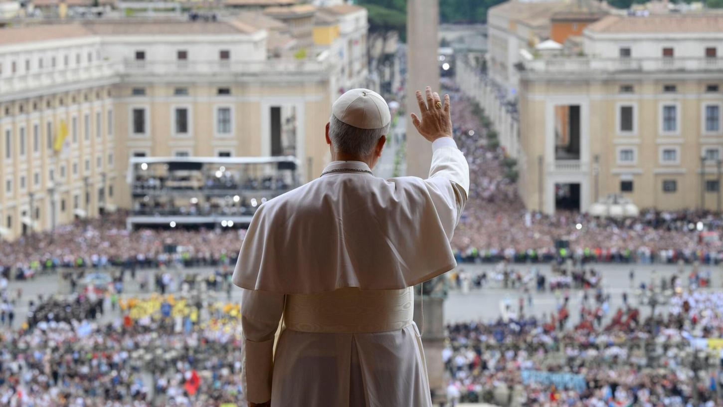 Papst Leo XIV. feiert am Sonntag, 18. Mai, seine offizielle Amtseinführung. (Archivbild) Papst Leo XIV. feiert am Sonntag, 18. Mai, seine offizielle Amtseinführung. (Archivbild)