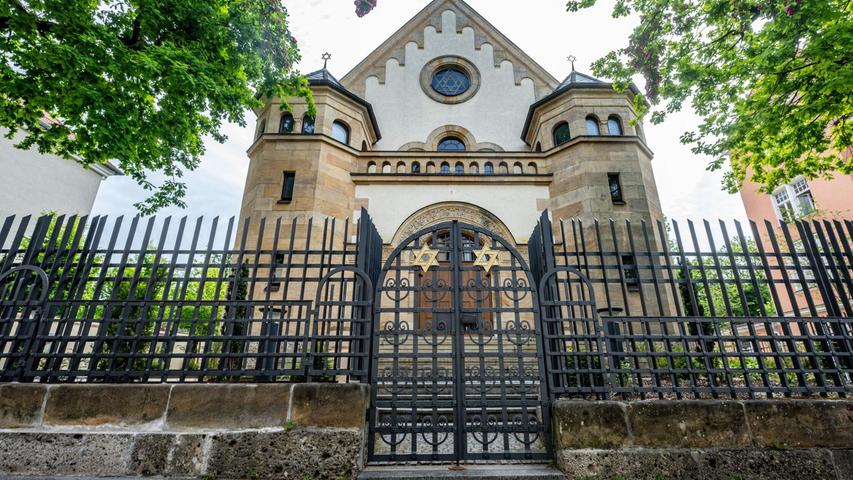Die Synagoge Straubing wurde 1907 gebaut und eingeweiht. Die Synagoge Straubing wurde 1907 gebaut und eingeweiht.