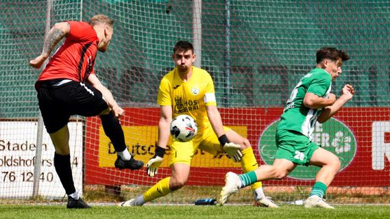 Fotostrecke: FSV Stadeln - SV Mitterteich 3:0 (2:0) Fotostrecke: FSV Stadeln - SV Mitterteich 3:0 (2:0)