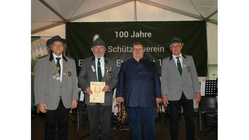 Der SV Eintracht Ettenstatt 1925 feierte seinen 100. Geburtstag Der SV Eintracht Ettenstatt 1925 feierte seinen 100. Geburtstag