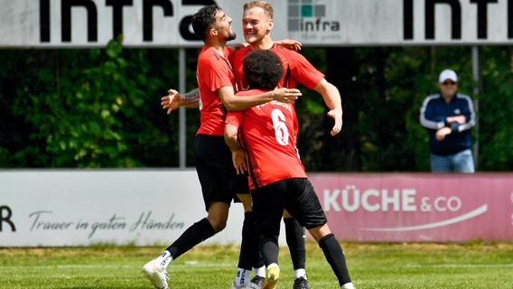 Doppelpacker Leon Siefert bringt FSV Stadeln gegen Mitterteich dem Ziel Bayernliga näher Doppelpacker Leon Siefert bringt FSV Stadeln gegen Mitterteich dem Ziel Bayernliga näher