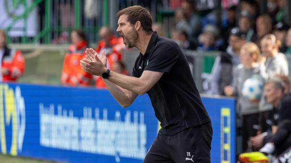 Spvgg Greuther Fuerth vs. Hamburger SV, Fussball,