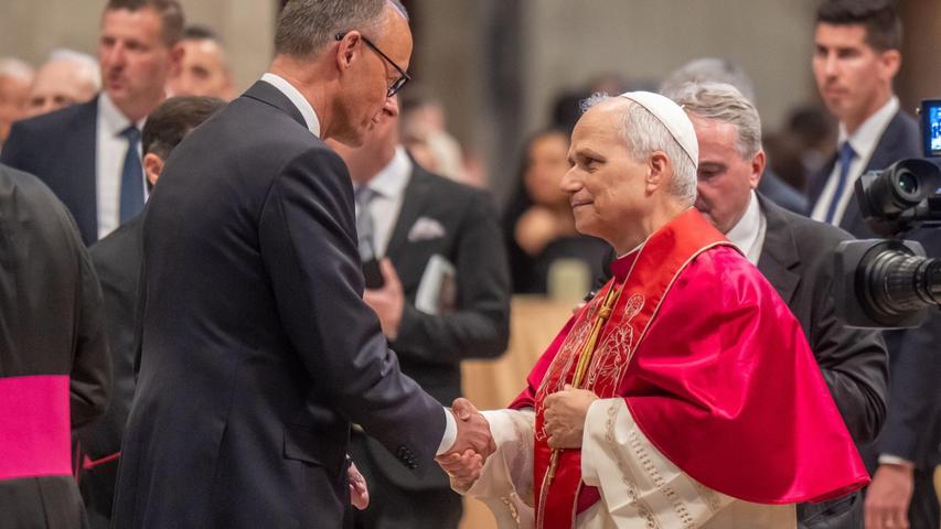 Kanzler Merz gratuliert dem Pontifex Leo. Kanzler Merz gratuliert dem Pontifex Leo.