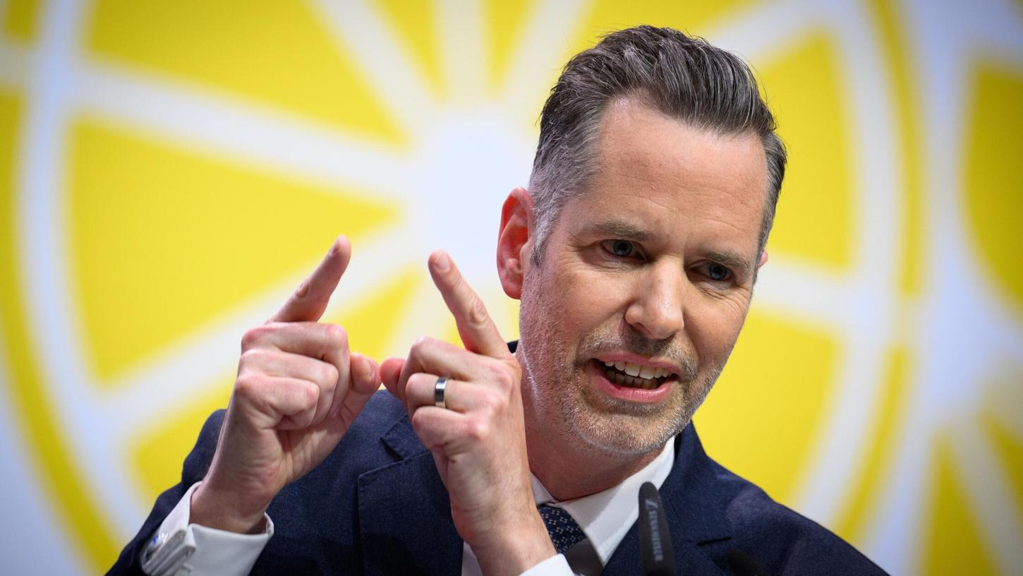Er ist der Hauptverantwortliche für eine Rückkehr der FDP: der neue Parteichef Christian Dürr. Er ist der Hauptverantwortliche für eine Rückkehr der FDP: der neue Parteichef Christian Dürr.