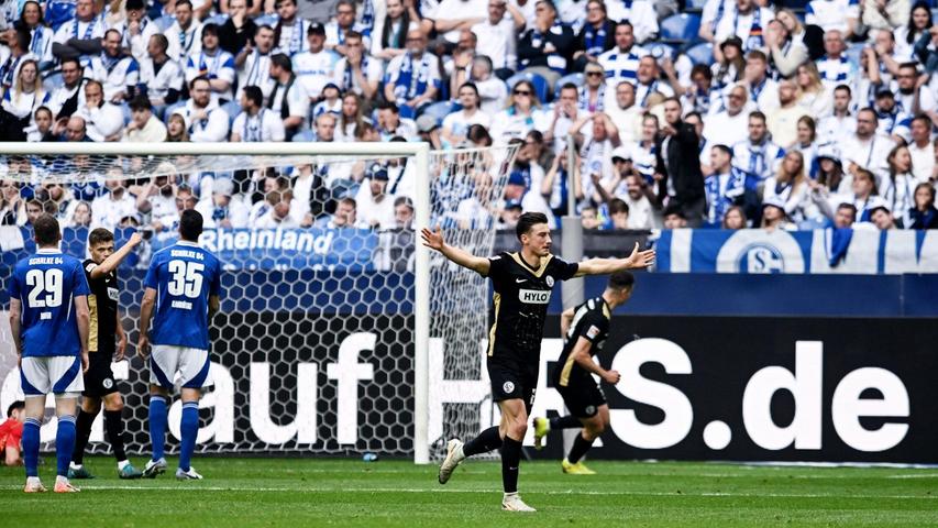 Elversberg trat auf Schalke unerschrocken auf. Elversberg trat auf Schalke unerschrocken auf.