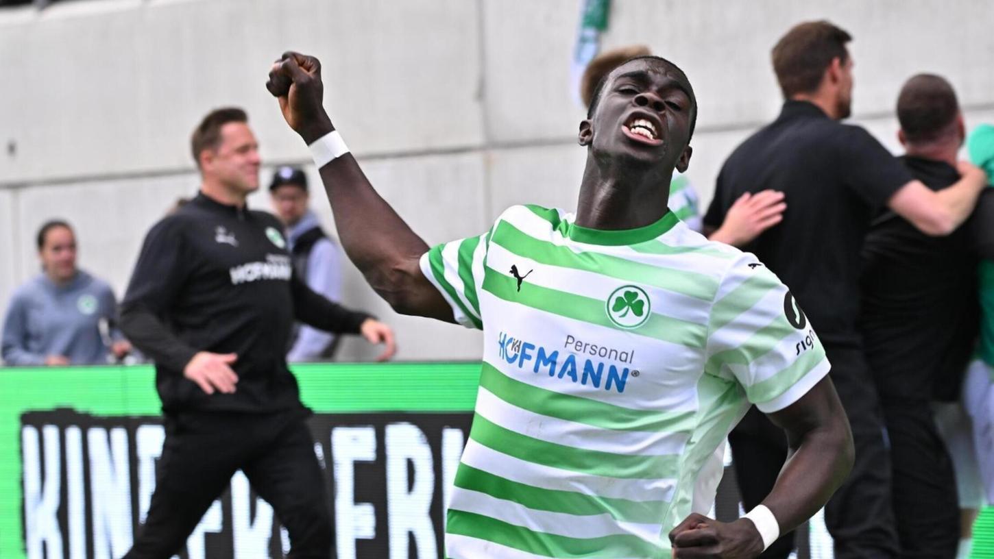 Das Kleeblatt hat die Klasse in einem irren Finale doch noch gehalten. Das Kleeblatt hat die Klasse in einem irren Finale doch noch gehalten.