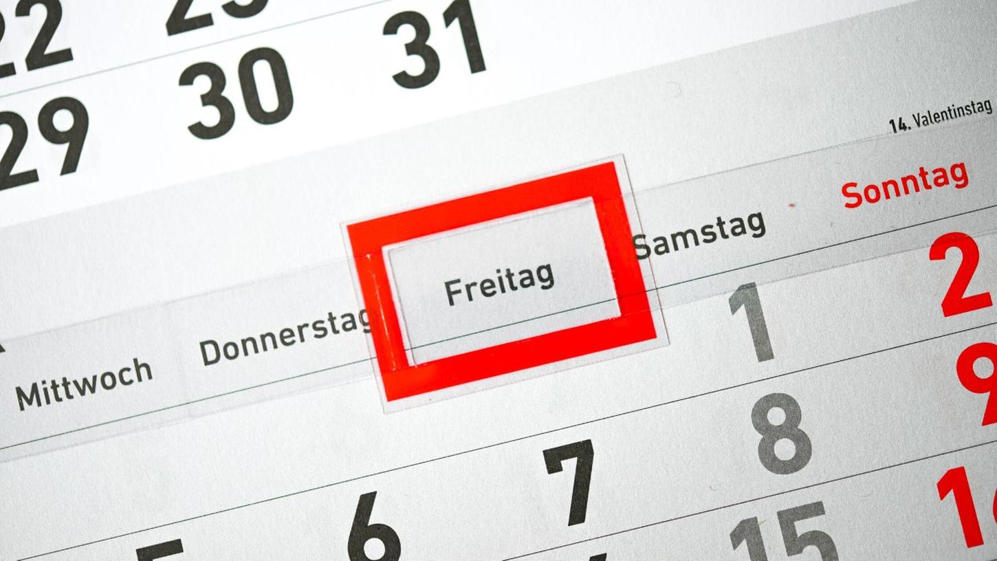 38 Prozent der Arbeitnehmer befürworten Pläne der Bundesregierung, eine wöchentliche statt einer täglichen Höchstarbeitszeit einzuführen. (Symbolbild) 38 Prozent der Arbeitnehmer befürworten Pläne der Bundesregierung, eine wöchentliche statt einer täglichen Höchstarbeitszeit einzuführen. (Symbolbild)