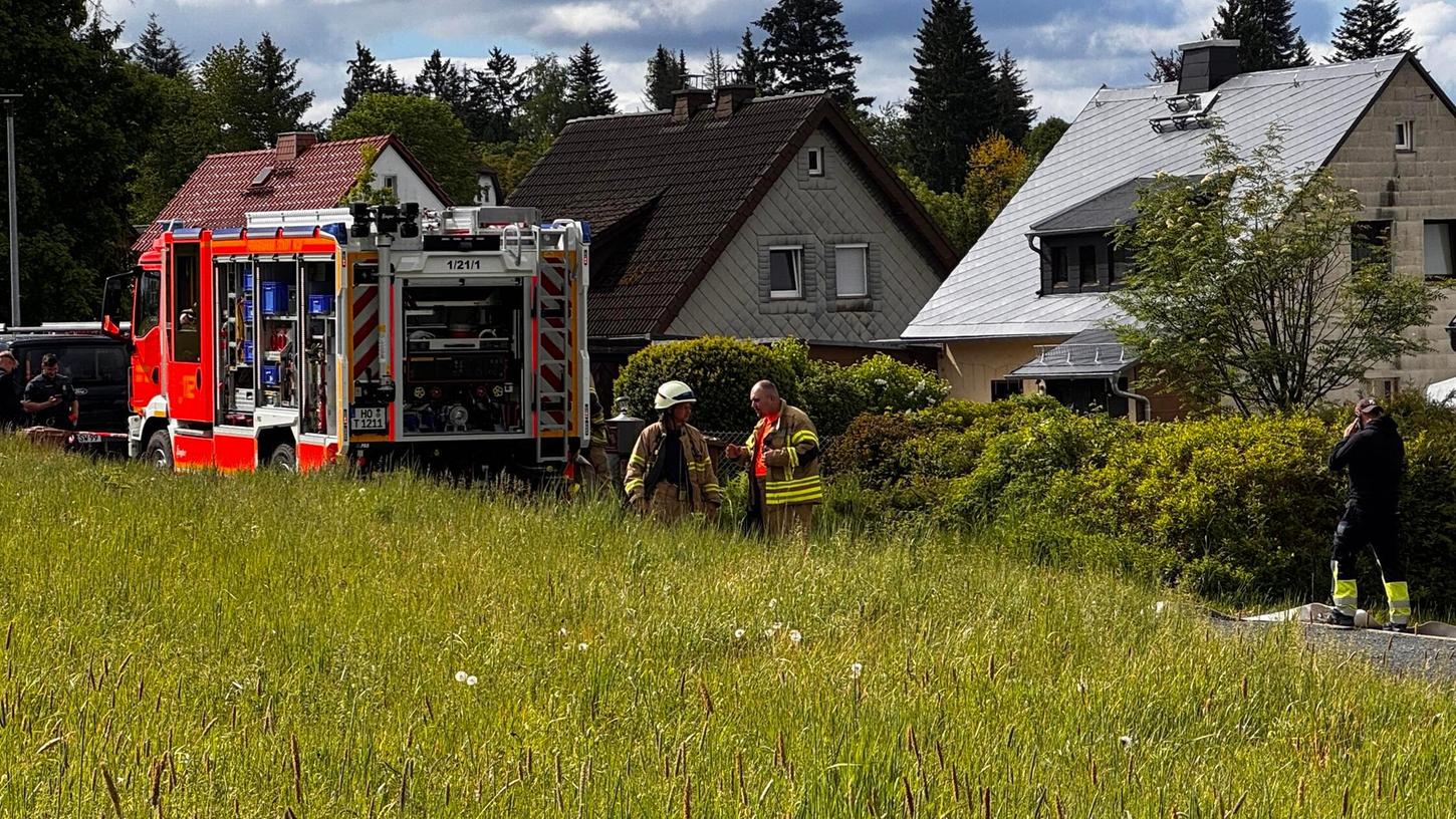 Ein Haus in Hof musste am Montagmorgen geräumt werden. Ein Haus in Hof musste am Montagmorgen geräumt werden.