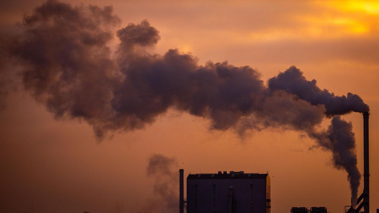 In Summe haben die 40 Dax-Unternehmen ihre Treibhausgas-Emissionen 2024 gesenkt. (Symbolbild) In Summe haben die 40 Dax-Unternehmen ihre Treibhausgas-Emissionen 2024 gesenkt. (Symbolbild)