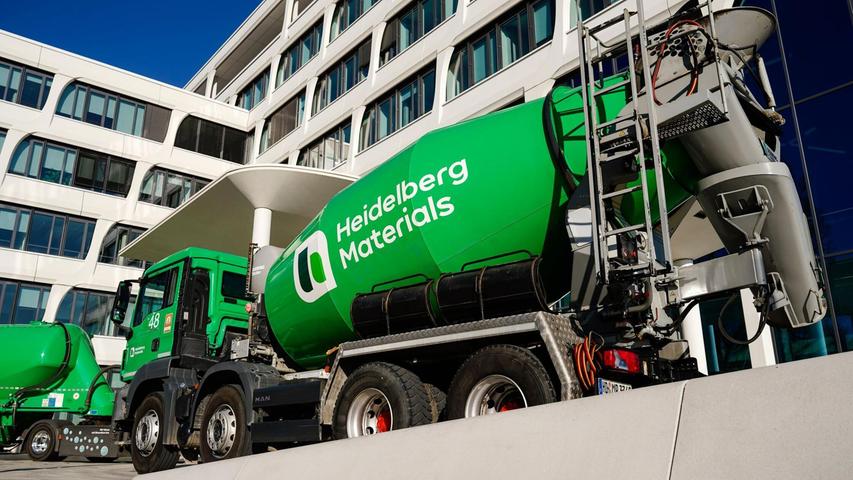 Größter Emittent 2024 blieb - trotz eines leichten Rückgangs - der Baustoffkonzern Heidelberg Materials. (Archivbild) Größter Emittent 2024 blieb - trotz eines leichten Rückgangs - der Baustoffkonzern Heidelberg Materials. (Archivbild)