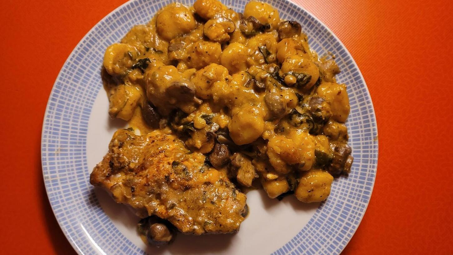Auch Aufläufe sind oftmals One-Pot-Gerichte: Heute gibt es eine Variante mit Gnocchi und Putenfleisch. Auch Aufläufe sind oftmals One-Pot-Gerichte: Heute gibt es eine Variante mit Gnocchi und Putenfleisch.