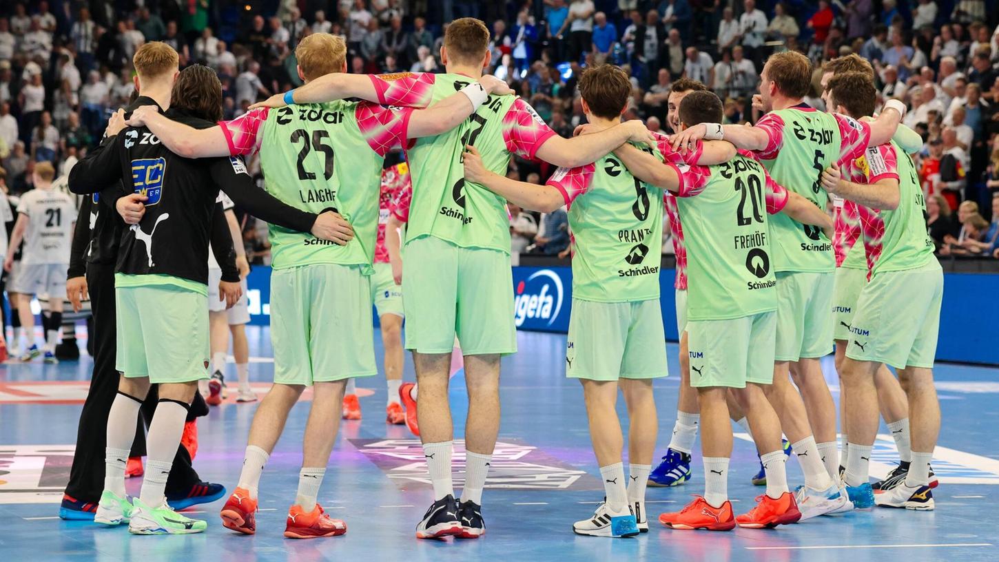 Die Füchse Berlin haben die Tabellenführung in der Handball-Bundesliga behauptet. Die Füchse Berlin haben die Tabellenführung in der Handball-Bundesliga behauptet.