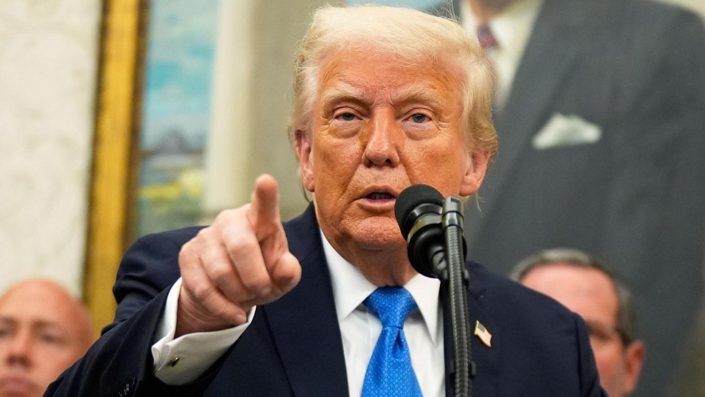 US-Präsident Donald Trump streut Zweifel daran, dass die Krebserkrankung seines Amtsvorgängers Joe Biden erst jetzt bekannt wurde. US-Präsident Donald Trump streut Zweifel daran, dass die Krebserkrankung seines Amtsvorgängers Joe Biden erst jetzt bekannt wurde.