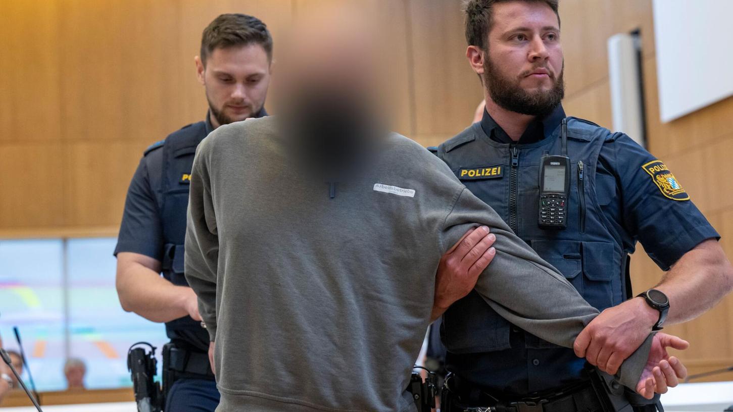 Der mutmaßliche Kopf des Trios soll auch in der Ukraine gekämpft haben. Der mutmaßliche Kopf des Trios soll auch in der Ukraine gekämpft haben.