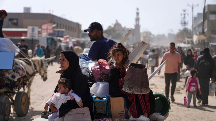 Die Menschen im Gazastreifen bangen um ihr Zuhause - und um ihr Leben. Die Menschen im Gazastreifen bangen um ihr Zuhause - und um ihr Leben.