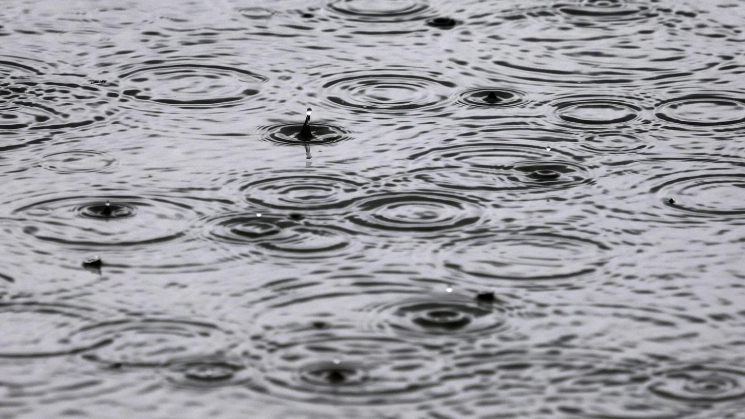 Statt Sonne satt gibt es in Bayern in den kommenden Tagen Regen und teils auch Gewitter. Statt Sonne satt gibt es in Bayern in den kommenden Tagen Regen und teils auch Gewitter.