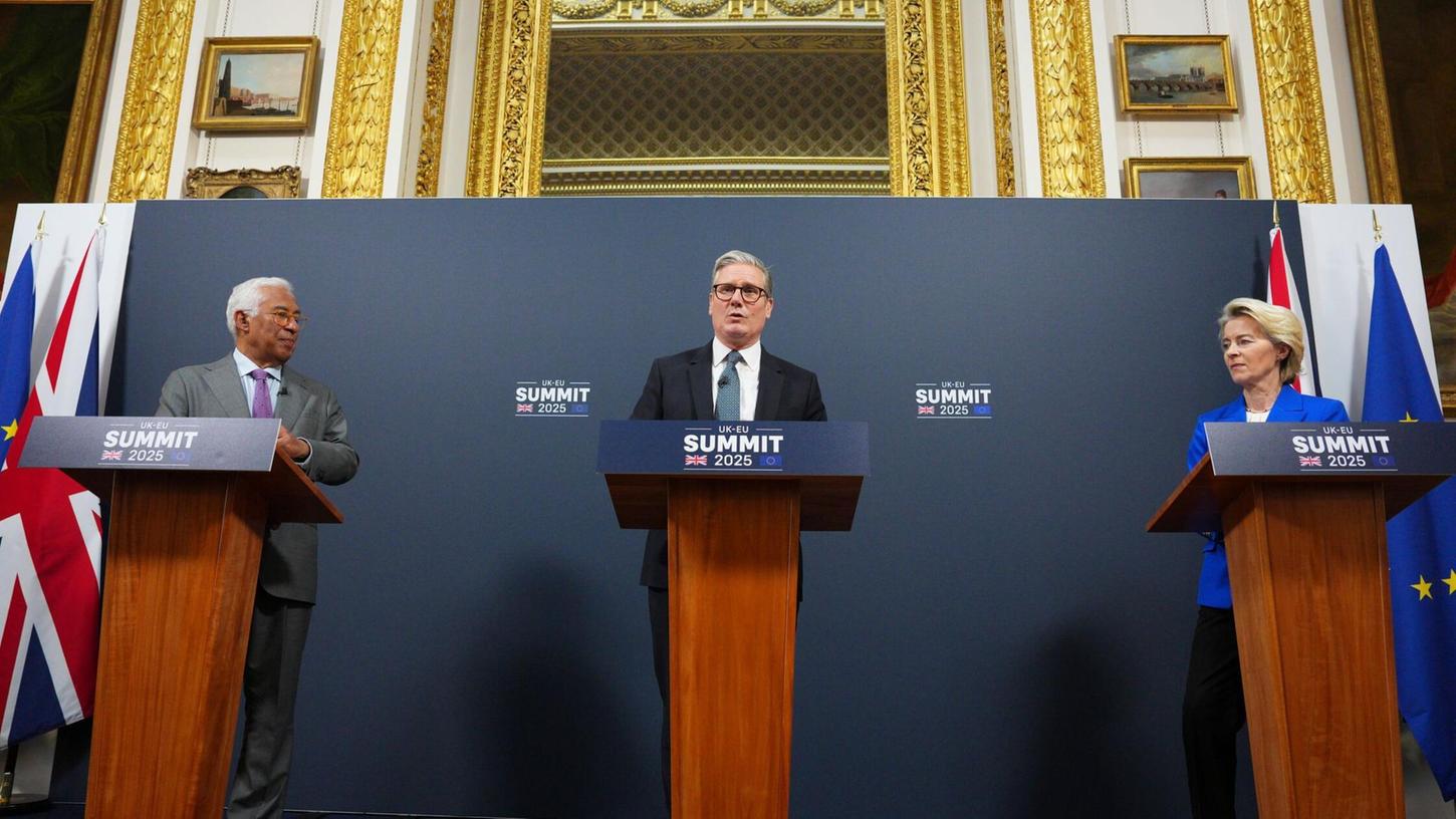 Die EU-Spitze und der britische Premierminister Starmer präsentierten die Einigung höchst zuversichtlich. Die EU-Spitze und der britische Premierminister Starmer präsentierten die Einigung höchst zuversichtlich.